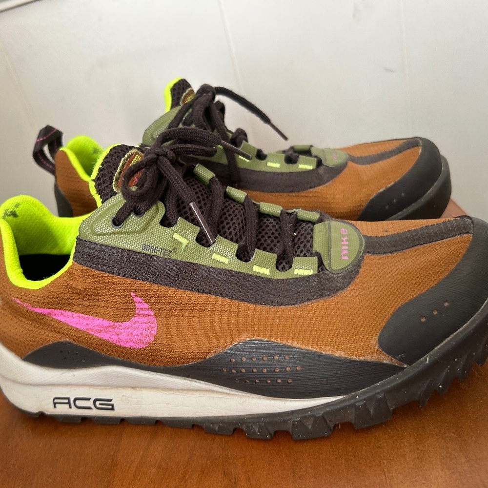 Nike ACG Air Wildedge GTX Trail Brown Hiking Sneakers Shoes Women's 8 EUC